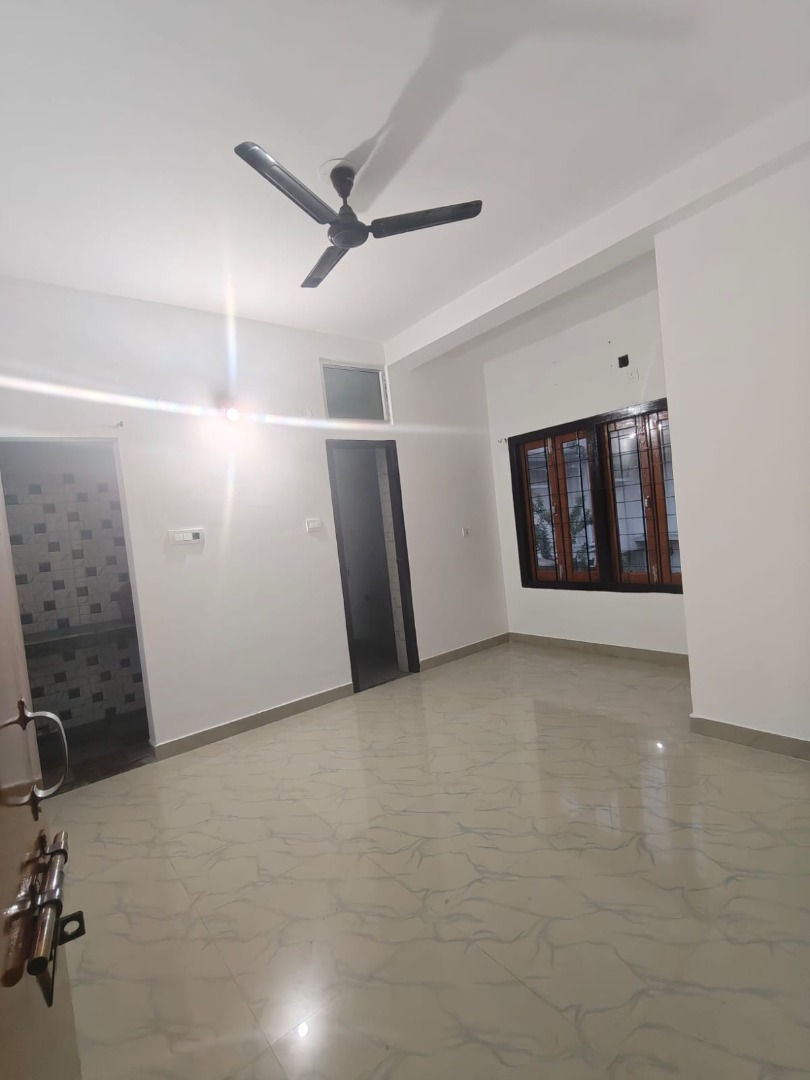 Unfurnished 2bhk in Uzan Bazar, Guwahati, Assam, India for Rent